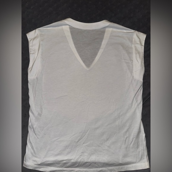 FRAME "Le Mid Rise" V-neck Tee - Picture 5 of 6